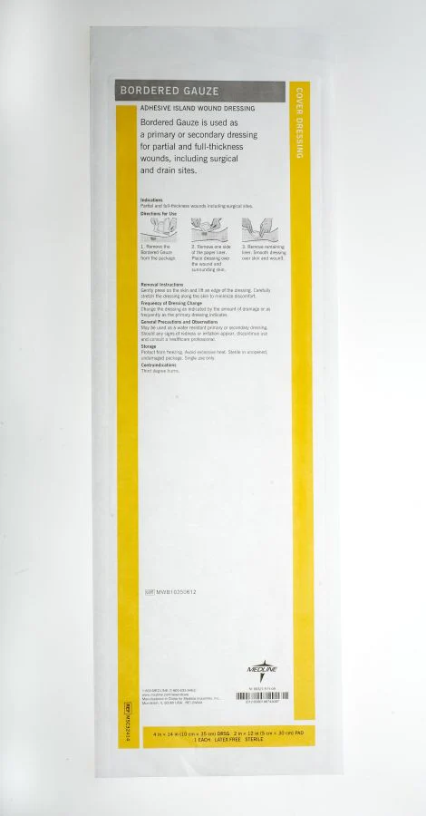 Medline MSC32414 Adhesive Dressing, Box of 15 - Image 2