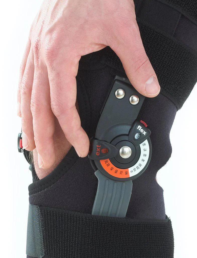 Neo G 898 Adjusta Fit Hinged Knee Support, 1 Each - Image 3